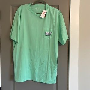 Vineyard vines shirt